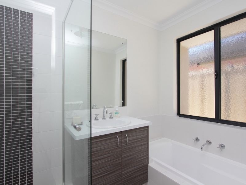 17 Norwich Way, High Wycombe WA 6057