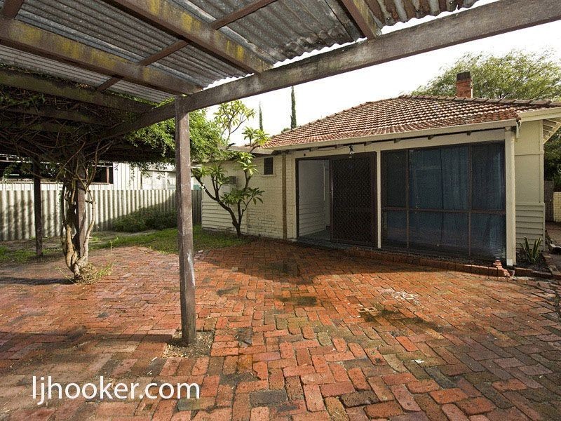 64 Oats Street, East Victoria Park WA 6101