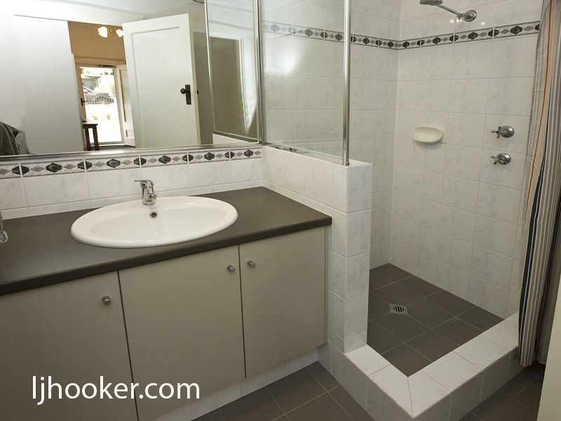 8 Rathay Street, Victoria Park WA 6100