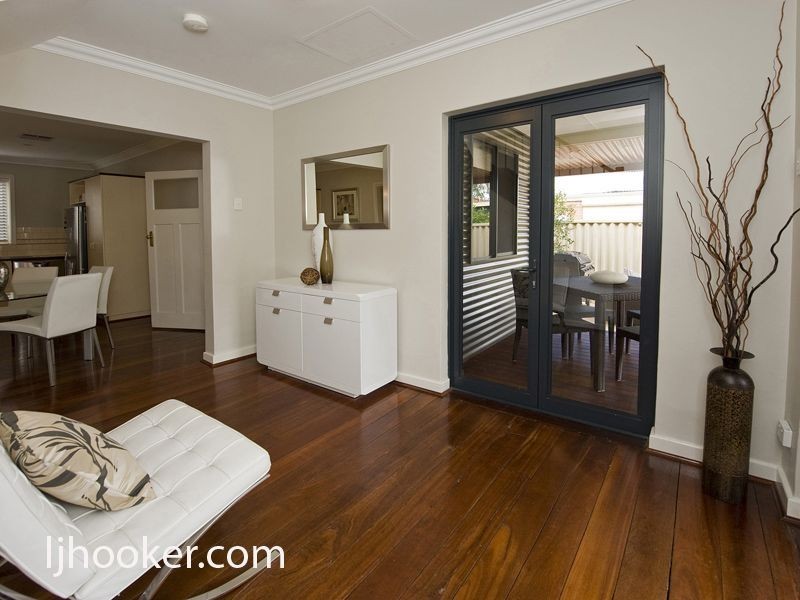 26 Tuam Street, Victoria Park WA 6100