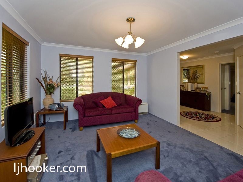17 Melbourne Street, St James WA 6102