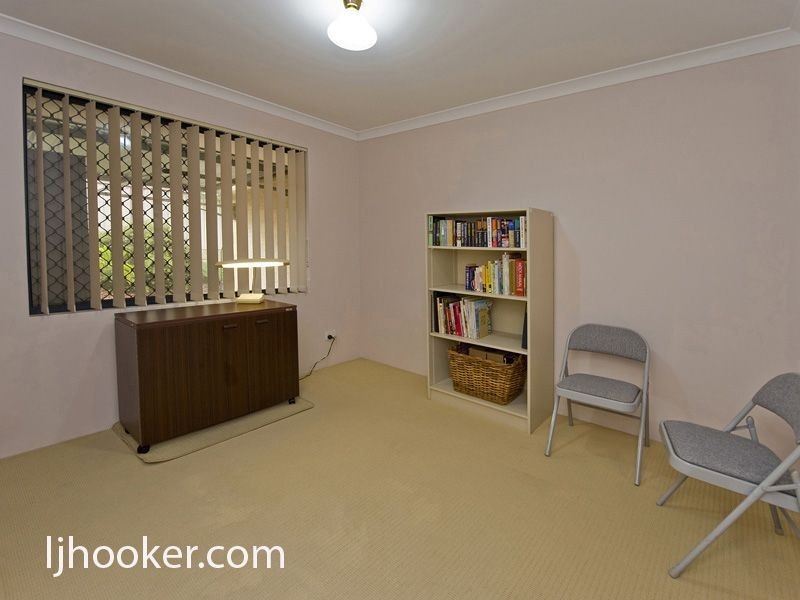 17 Melbourne Street, St James WA 6102