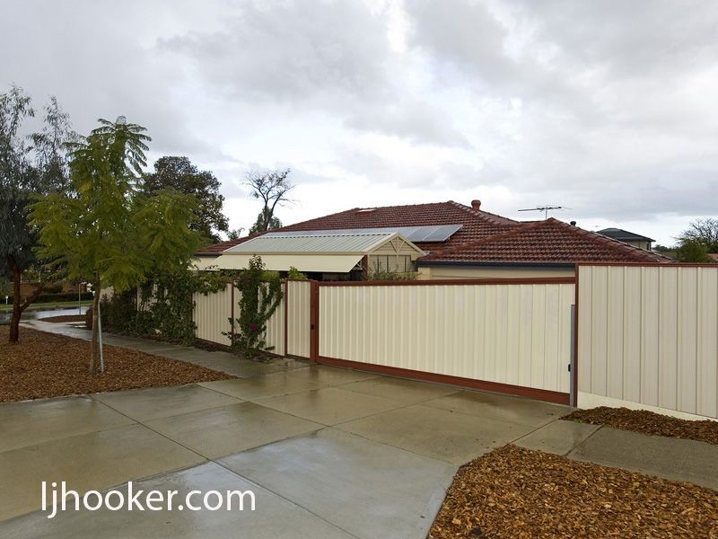 17 Melbourne Street, St James WA 6102