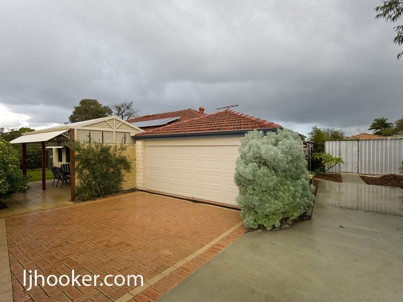 17 Melbourne Street, St James WA 6102