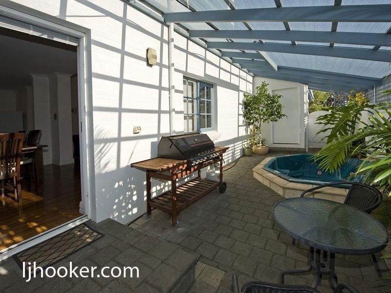 12 Rathay Street, Victoria Park WA 6100