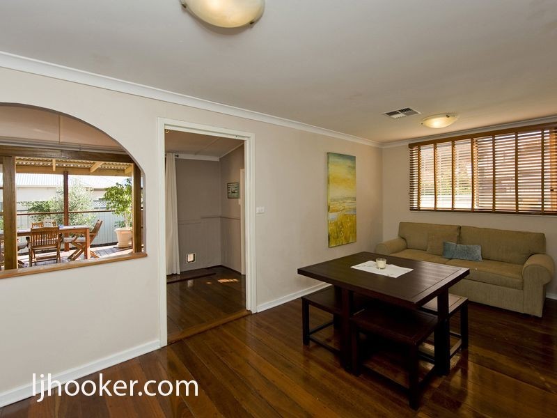 23 Rathay Street, Victoria Park WA 6100