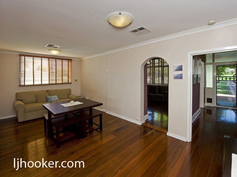 23 Rathay Street, Victoria Park WA 6100