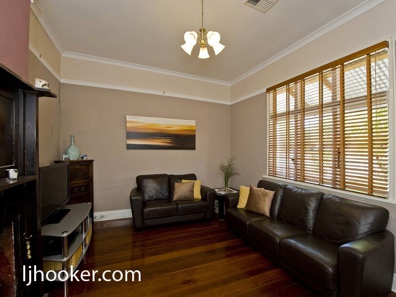 23 Rathay Street, Victoria Park WA 6100