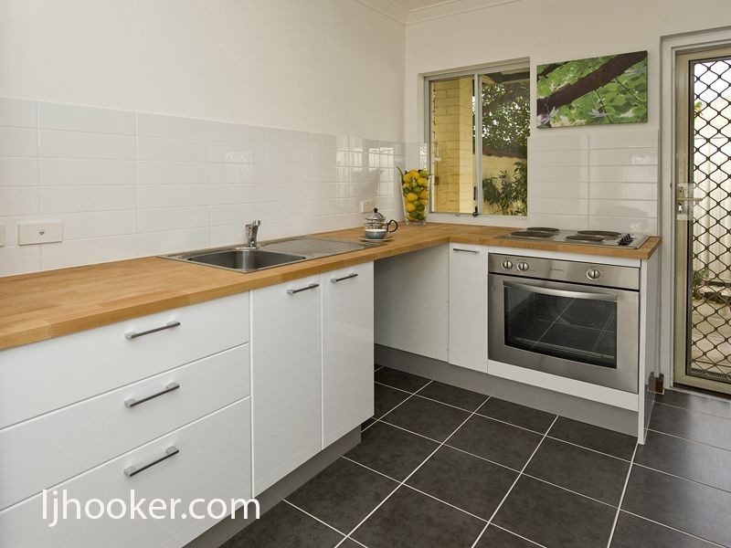 4/86 Robert Street, Como WA 6152