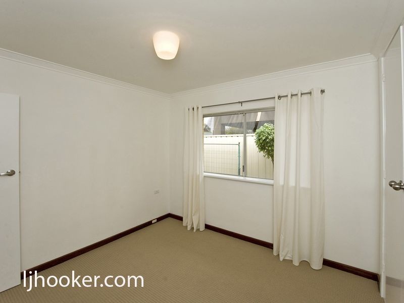 4/86 Robert Street, Como WA 6152