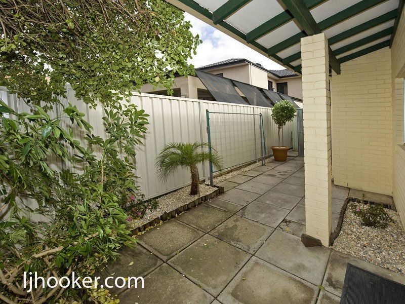 4/86 Robert Street, Como WA 6152