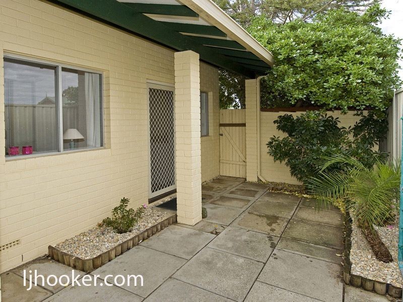 4/86 Robert Street, Como WA 6152