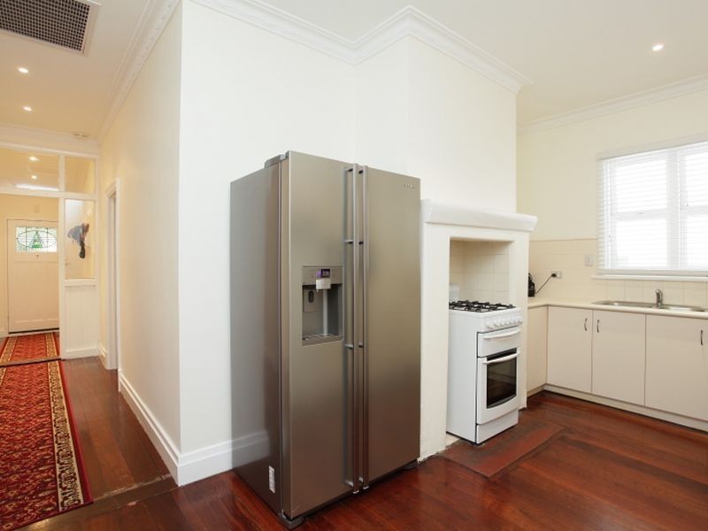 35 Canterbury Terrace, East Victoria Park WA 6101