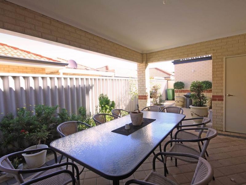 20C Alexander Road, Rivervale WA 6103