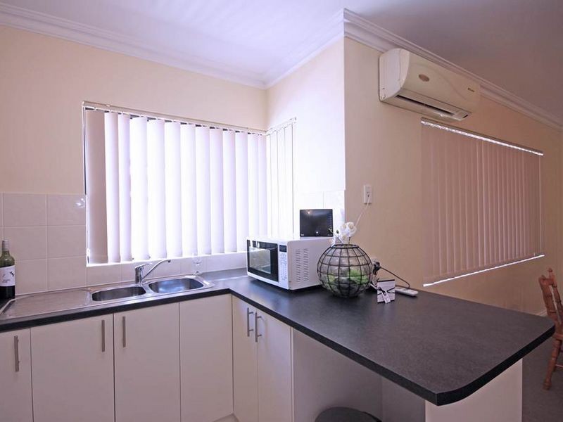 20C Alexander Road, Rivervale WA 6103