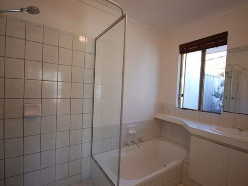 2/34 State Street, Victoria Park WA 6100