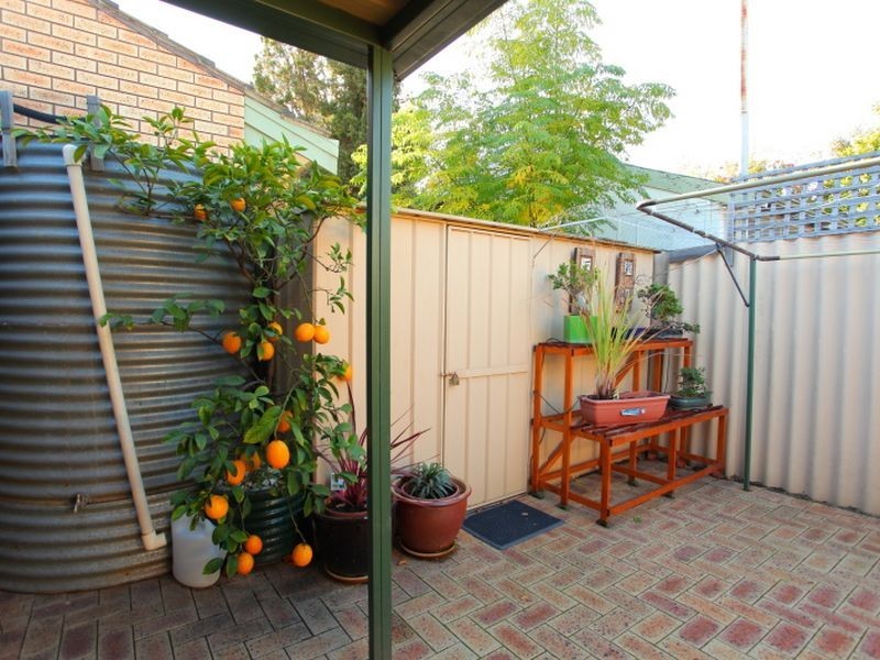 2/12 Basinghall Street, East Victoria Park WA 6101