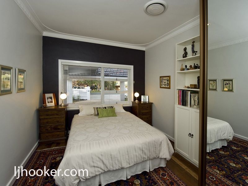 37 Lockhart Street, Como WA 6152