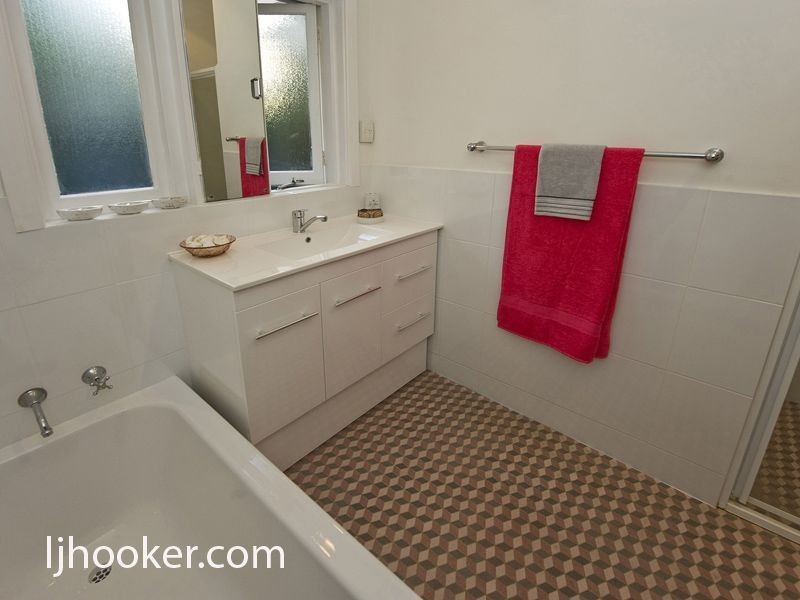 37 Lockhart Street, Como WA 6152