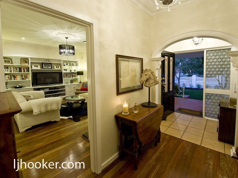 37 Lockhart Street, Como WA 6152