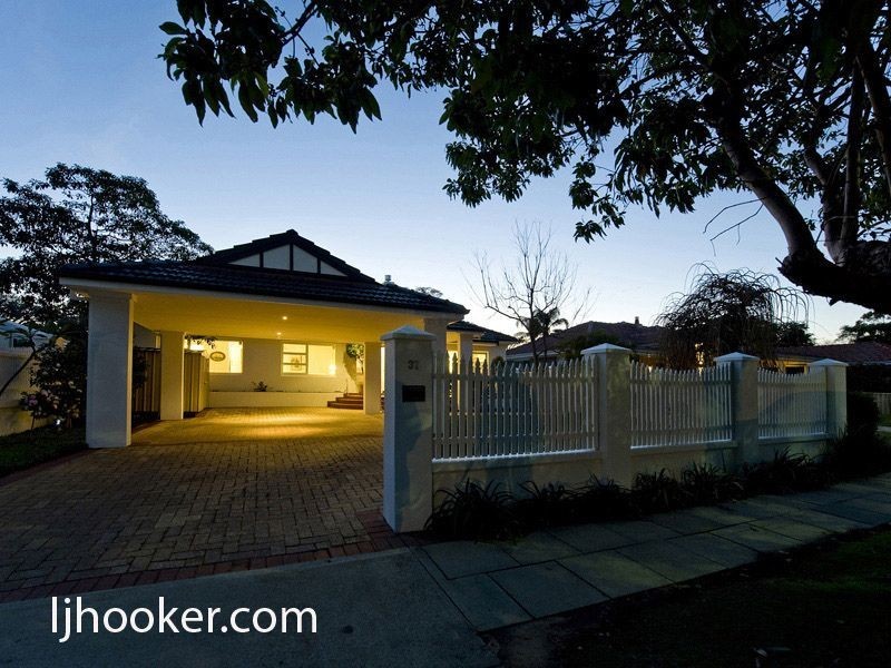 37 Lockhart Street, Como WA 6152