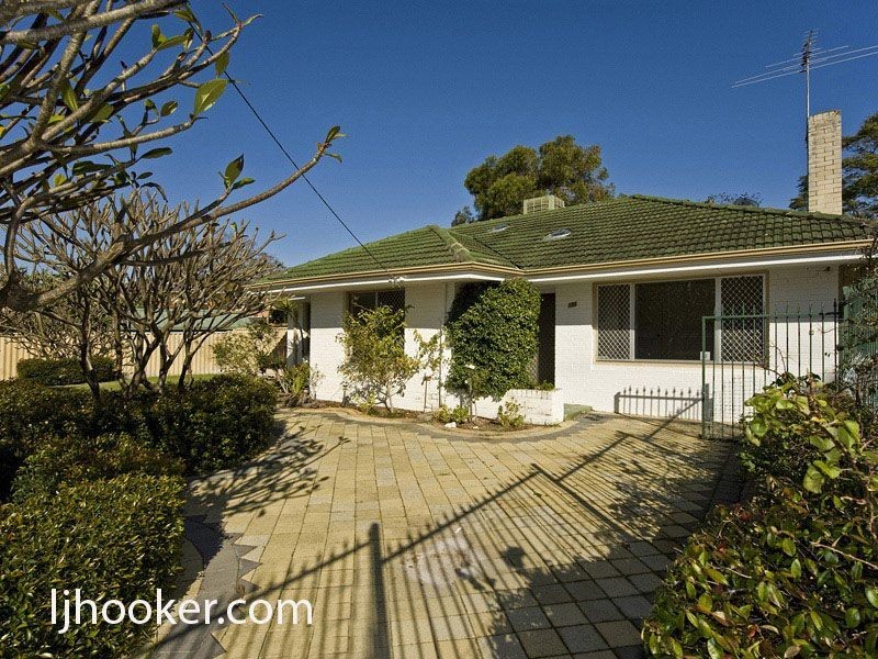 123 Hill View Terrace, St James WA 6102