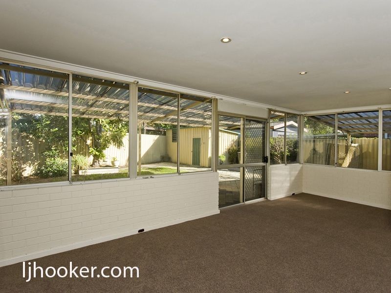 123 Hill View Terrace, St James WA 6102