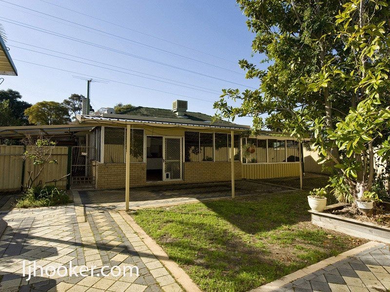 123 Hill View Terrace, St James WA 6102