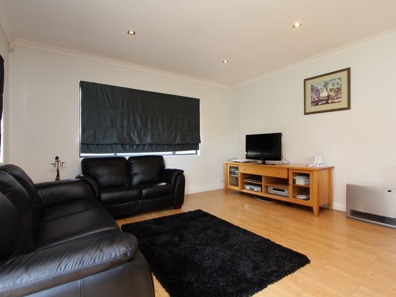 13 Mofflyn Circle, East Victoria Park WA 6101