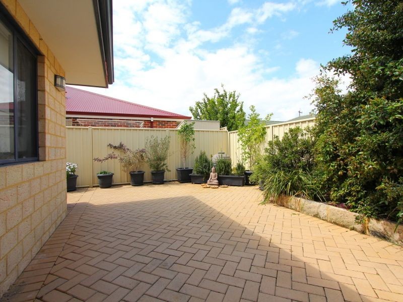 13 Mofflyn Circle, East Victoria Park WA 6101