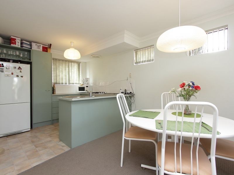 7/24 Gochean Avenue, Bentley WA 6102