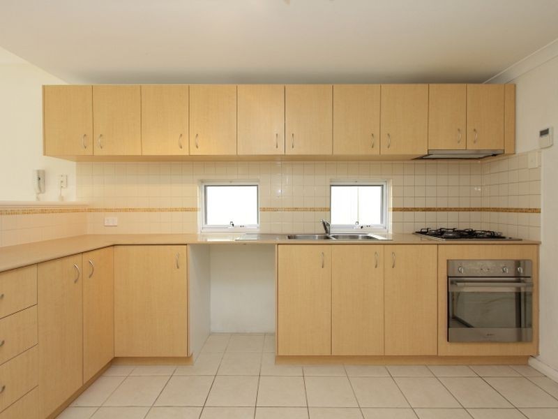 2/77 King George Street, Victoria Park WA 6100