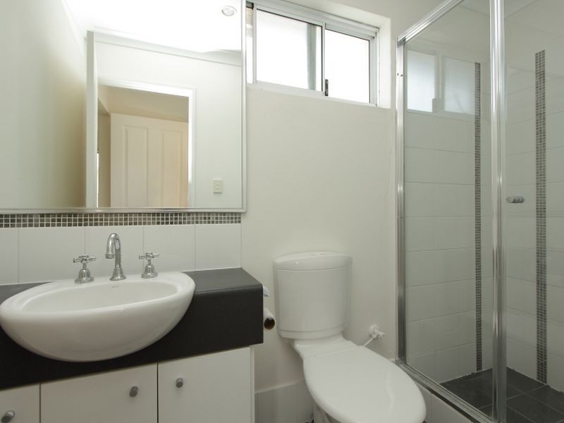 2/77 King George Street, Victoria Park WA 6100