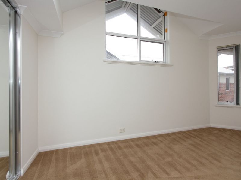 2/77 King George Street, Victoria Park WA 6100