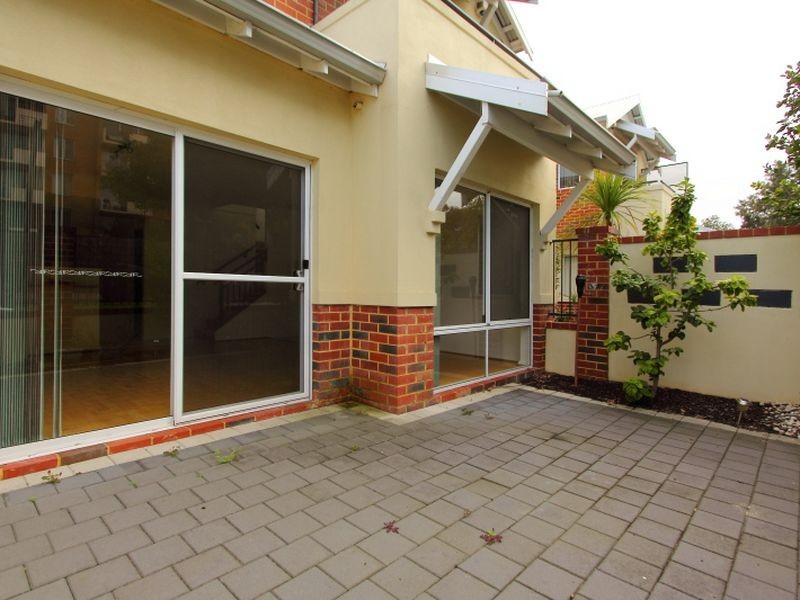 2/77 King George Street, Victoria Park WA 6100