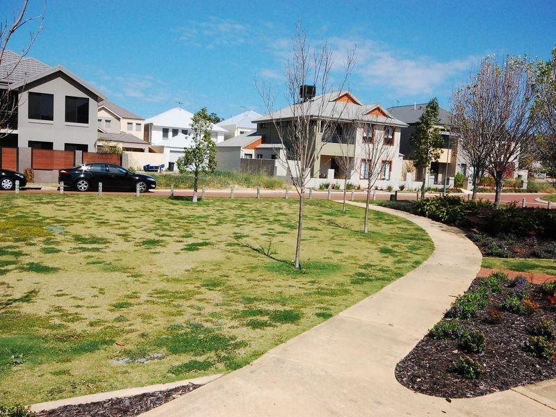 5 Mytilene Drive, Victoria Park WA 6100