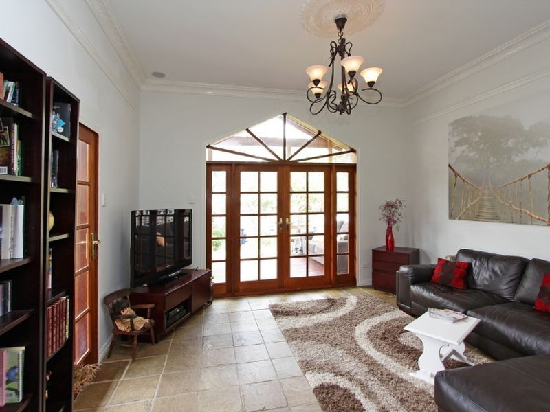 100 Westminster Street, East Victoria Park WA 6101