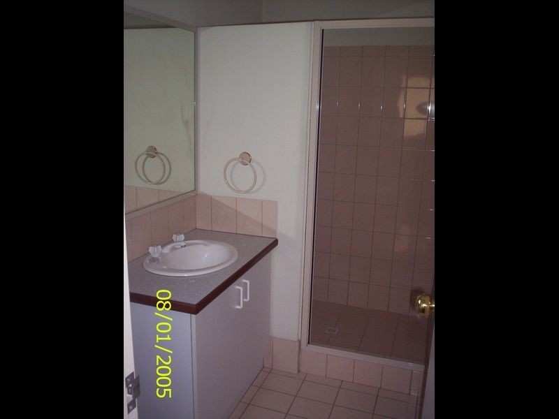 4/14 Stephen Street, Queens Park WA 6107