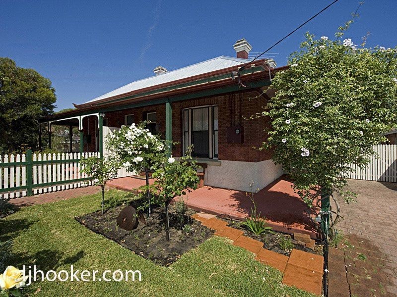 20 Mackie Street, Victoria Park WA 6100