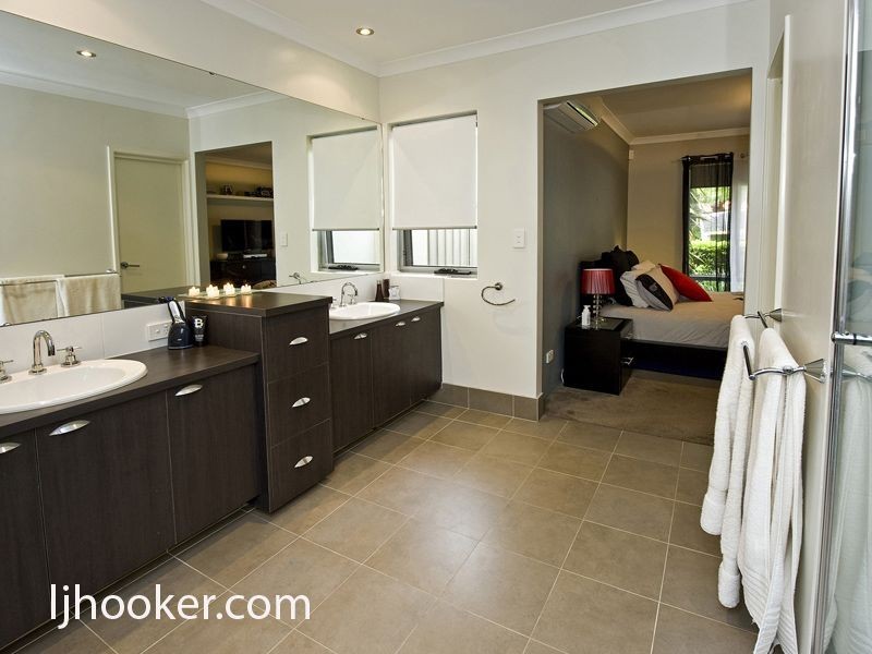 94 Teague Street, Victoria Park WA 6100