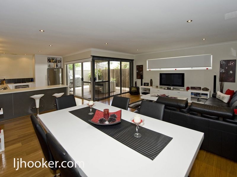 94 Teague Street, Victoria Park WA 6100