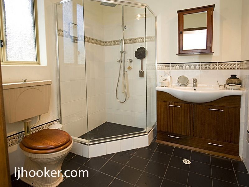 1/75 Kitchener Avenue, Victoria Park WA 6100