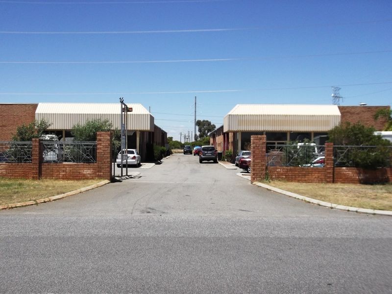 3 & 7/16 Vale Street, Malaga WA 6090