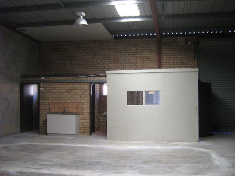 3 & 7/16 Vale Street, Malaga WA 6090