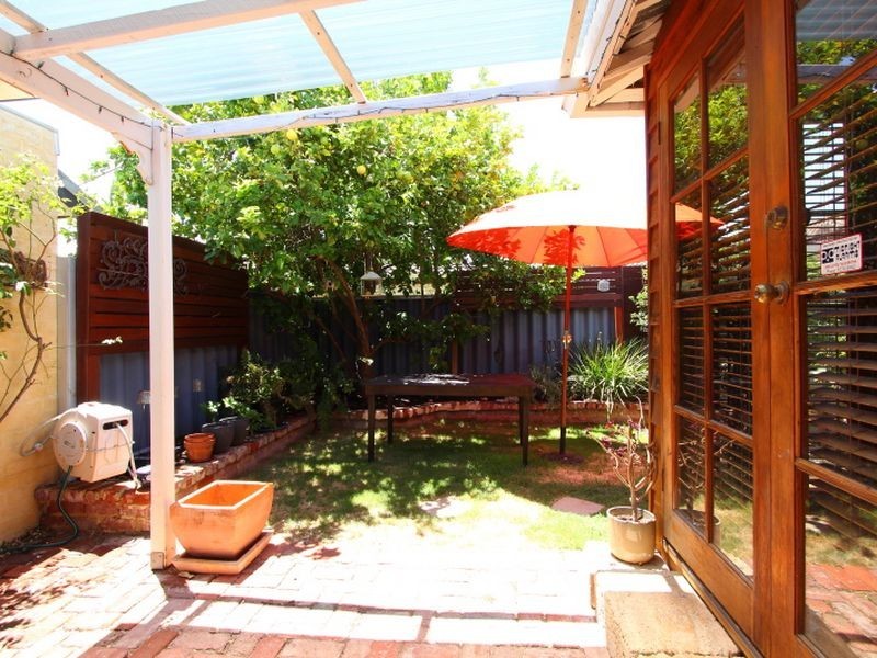 55A Temple Street, Victoria Park WA 6100