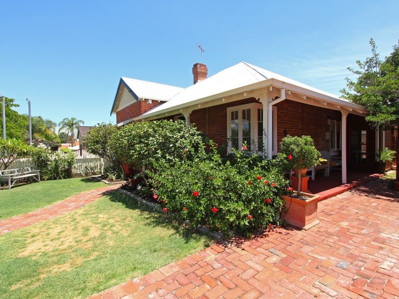 55A Temple Street, Victoria Park WA 6100