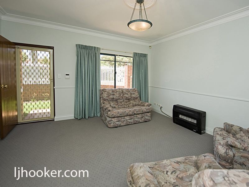2/129 Hordern Street, Victoria Park WA 6100