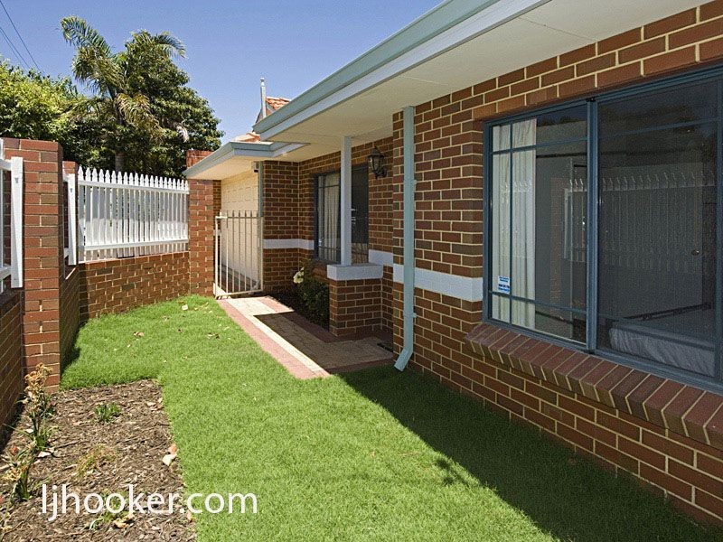 2/129 Hordern Street, Victoria Park WA 6100