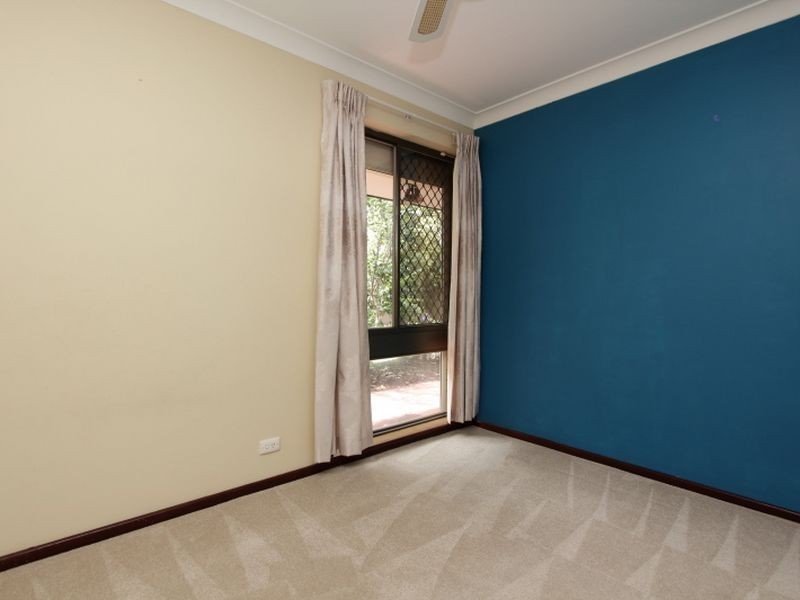 8 Berberis Way, Forrestfield WA 6058