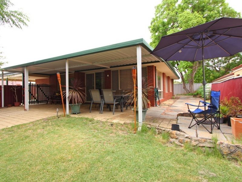 62A Jupiter Street, Carlisle WA 6101